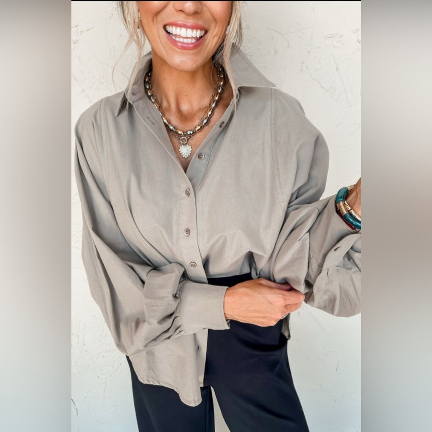 Reese balloon sleeve side slit blouse top