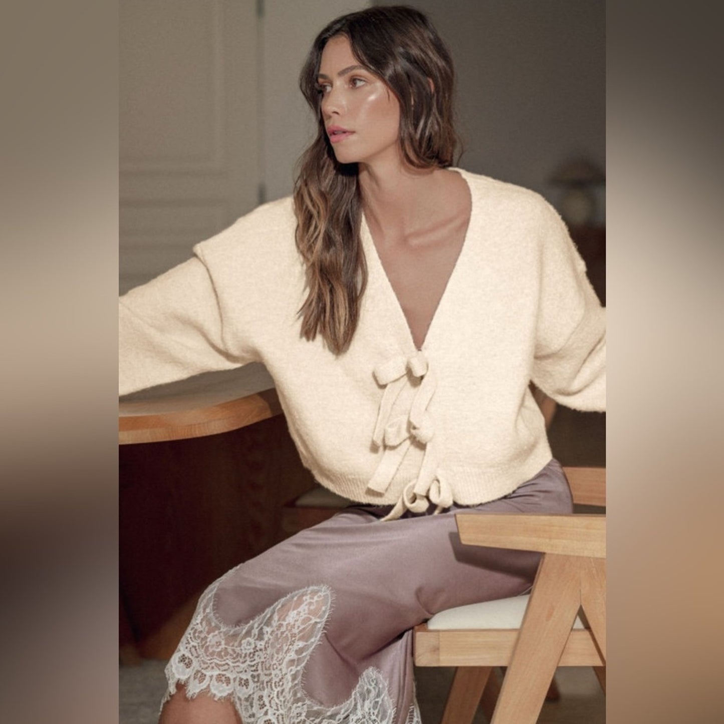 Simone jet stream bowknot front loose V neck knitted cardigan