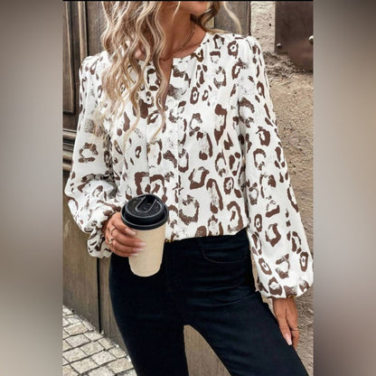 Sienna leopard print split neck balloon sleeve blouse