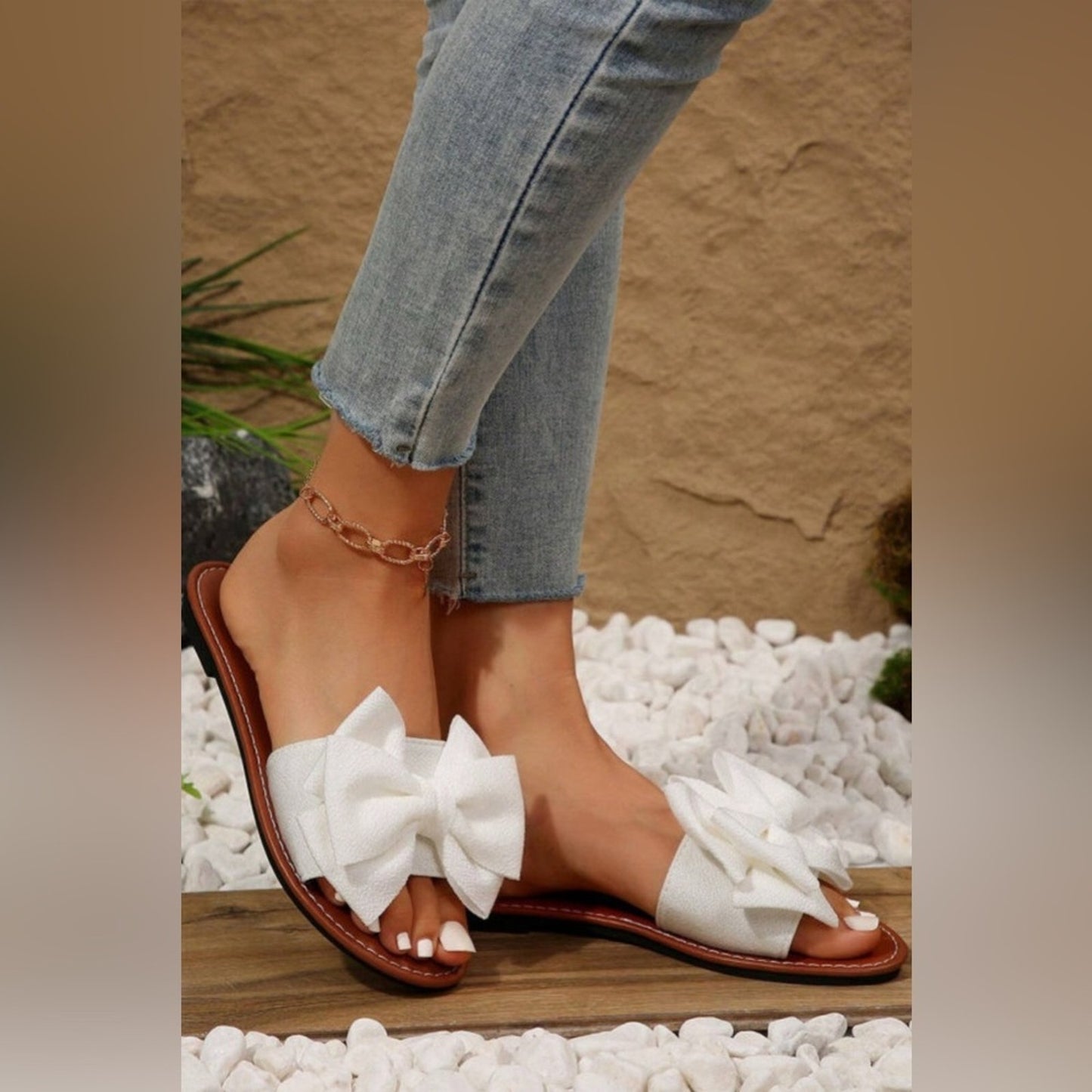 Bette - Elegant White Bow Slide Sandals